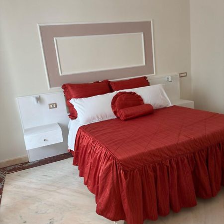Bernini House Naples Hotel Exterior photo